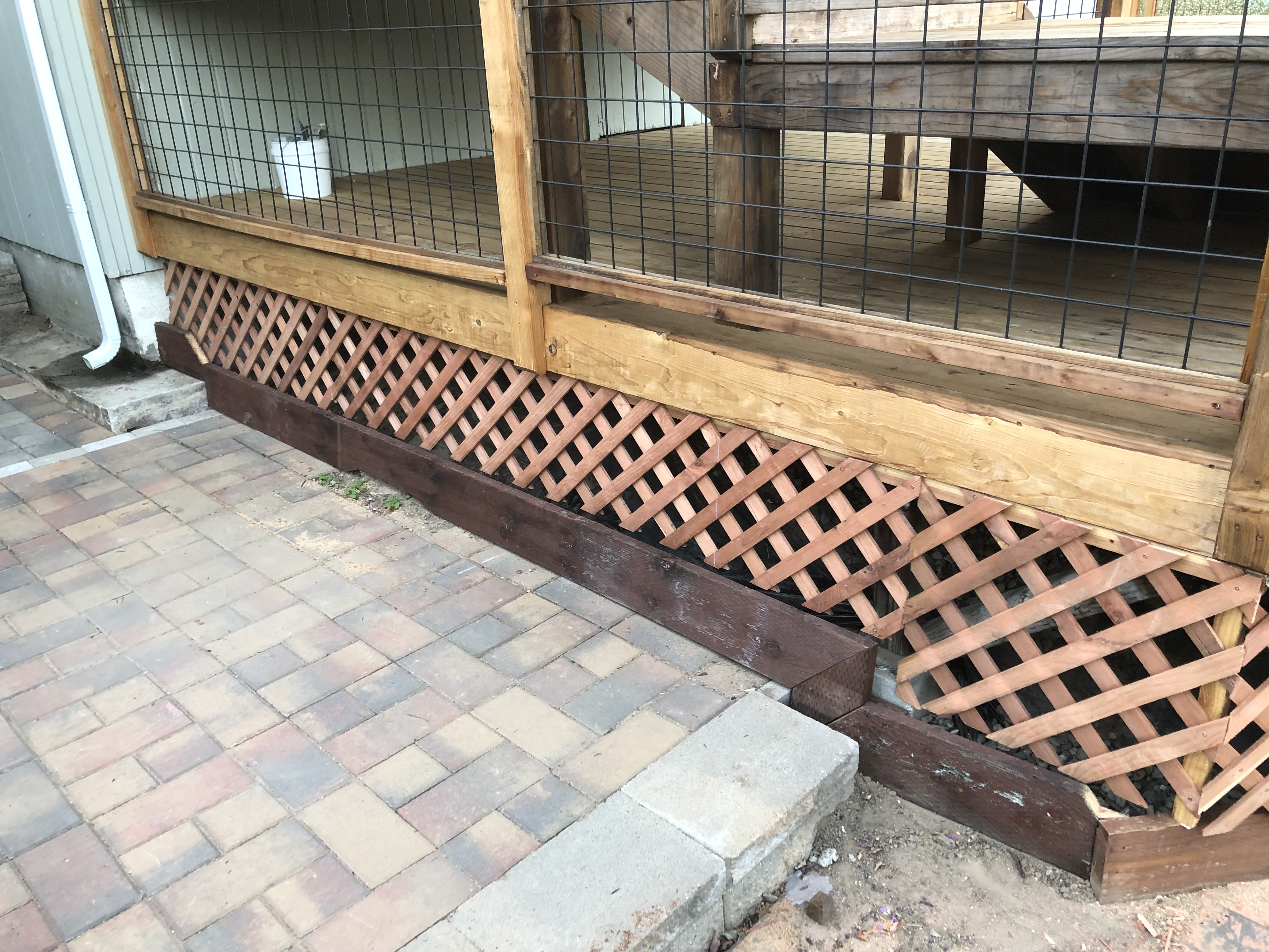 Deck lattice skirting side view