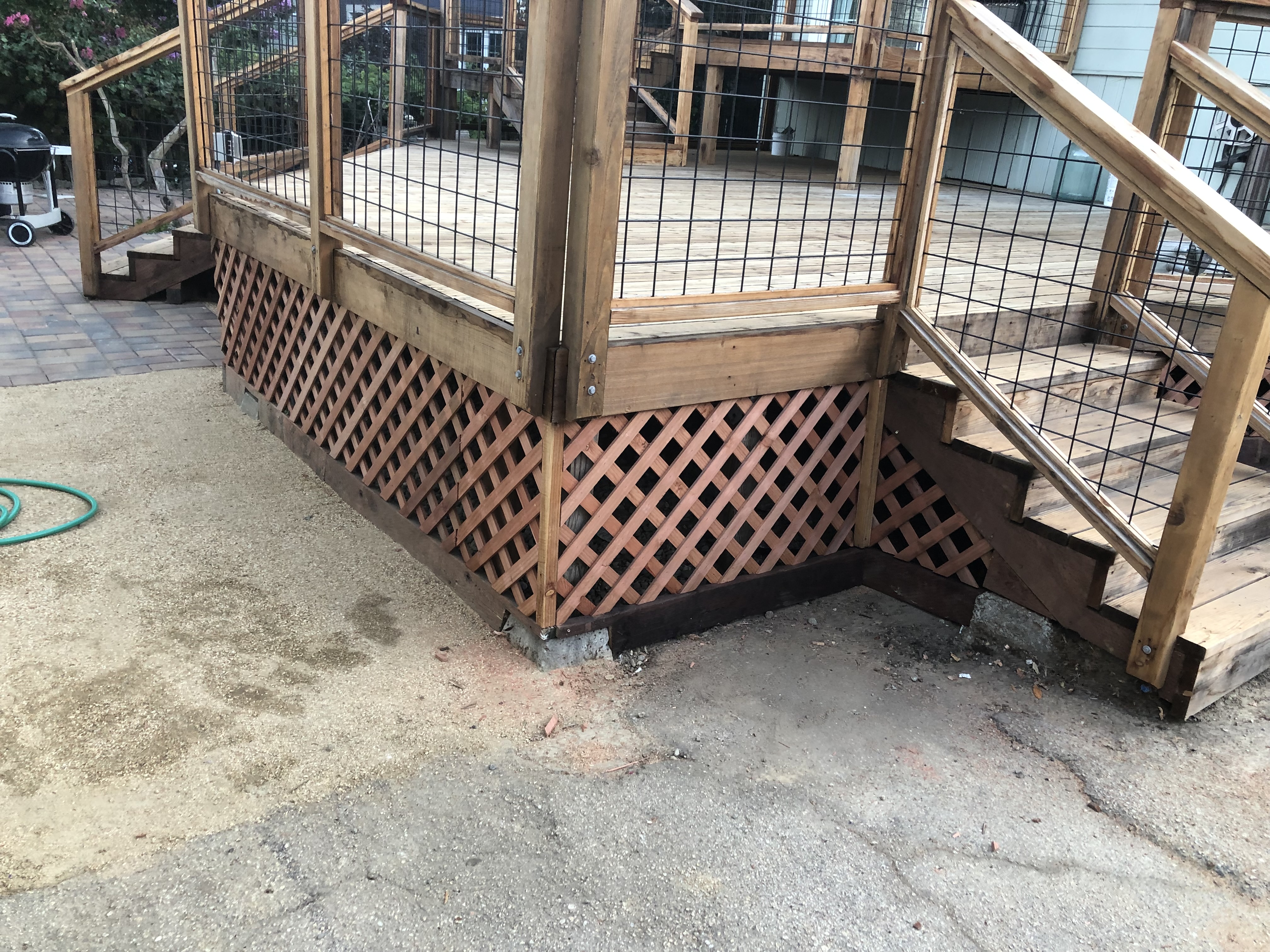 Deck construction with lattice skirting